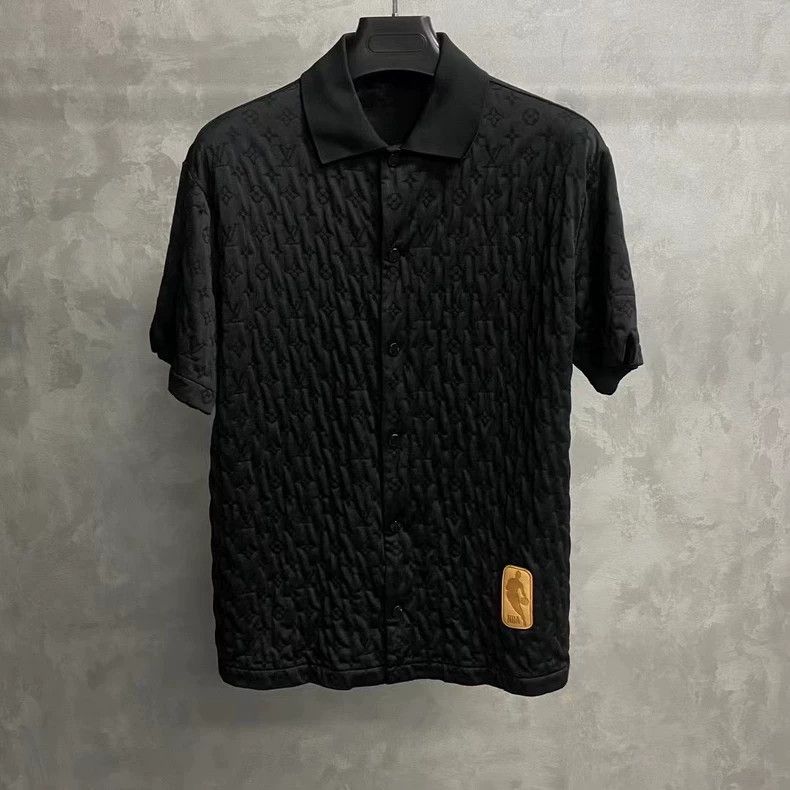 Louis Vuitton Louis Vuitton NBA Black Logo Short Sleeve Shirt Size US M / EU 48-50 / 2 - 1 Thumbnail