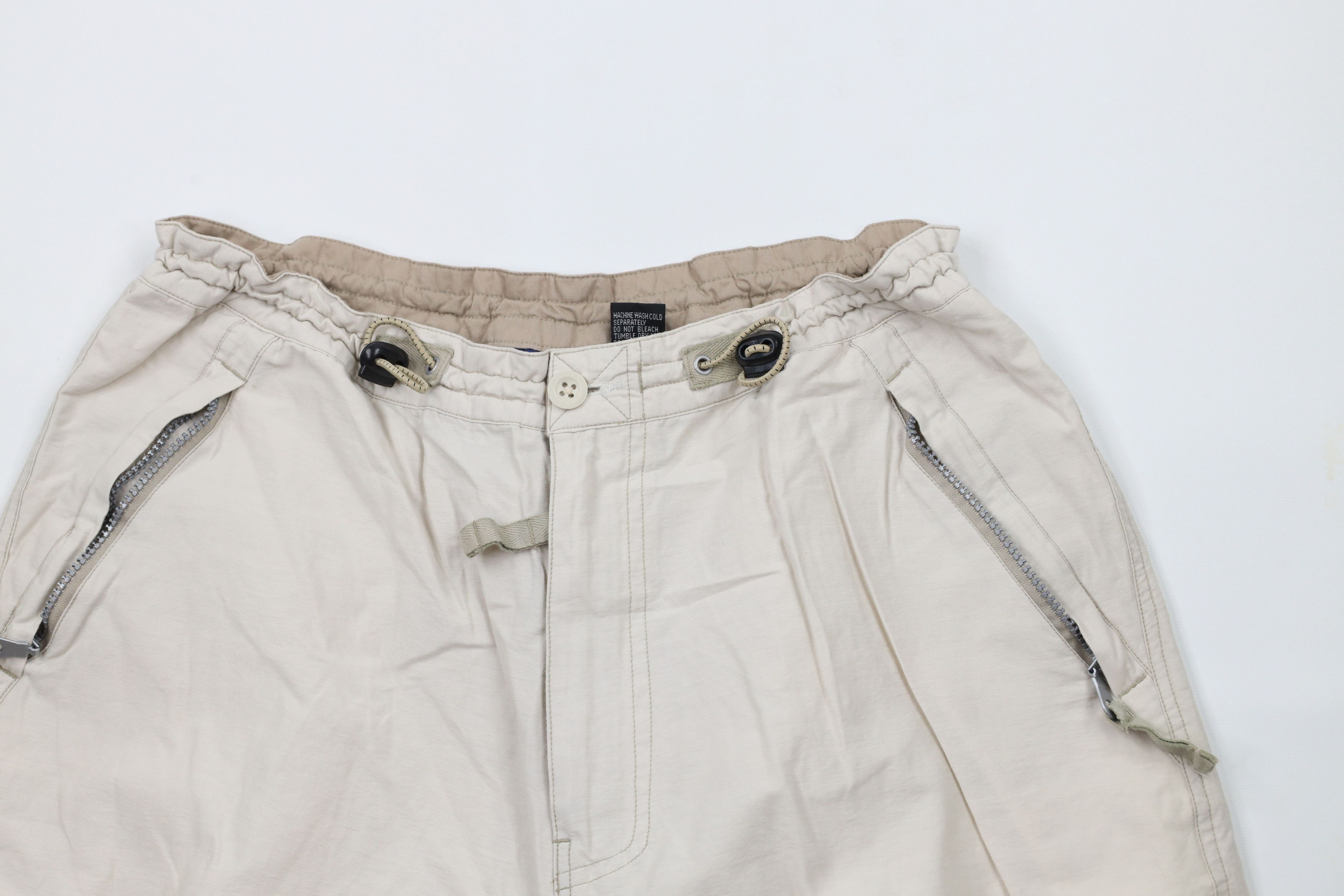 Vintage Vintage 90s Streetwear Baggy Fit Straps Cargo Shorts Beige Size US 34 / EU 50 - 2 Thumbnail