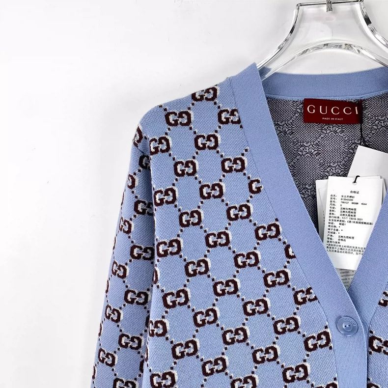 Gucci Gucci Light blue logo jacquart full printed wool V-neck sin Size US S / EU 44-46 / 1 - 3 Thumbnail