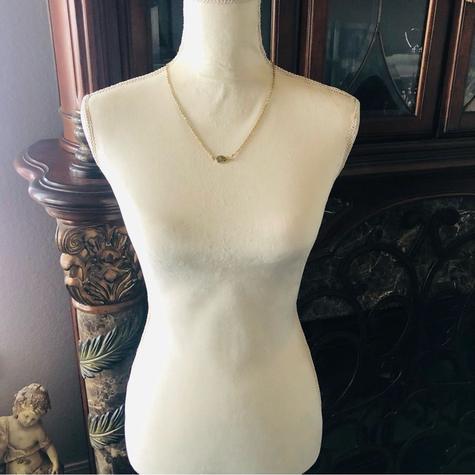 Handmade Handcrafted gold frame mother of pearl necklace Size ONE SIZE - 7 Thumbnail