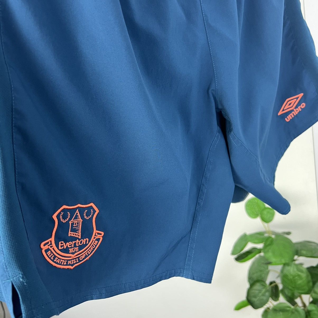 Umbro Vintage Umbro Everton Soccer Jersey Shorts Size US 34 / EU 50 - 4 Thumbnail