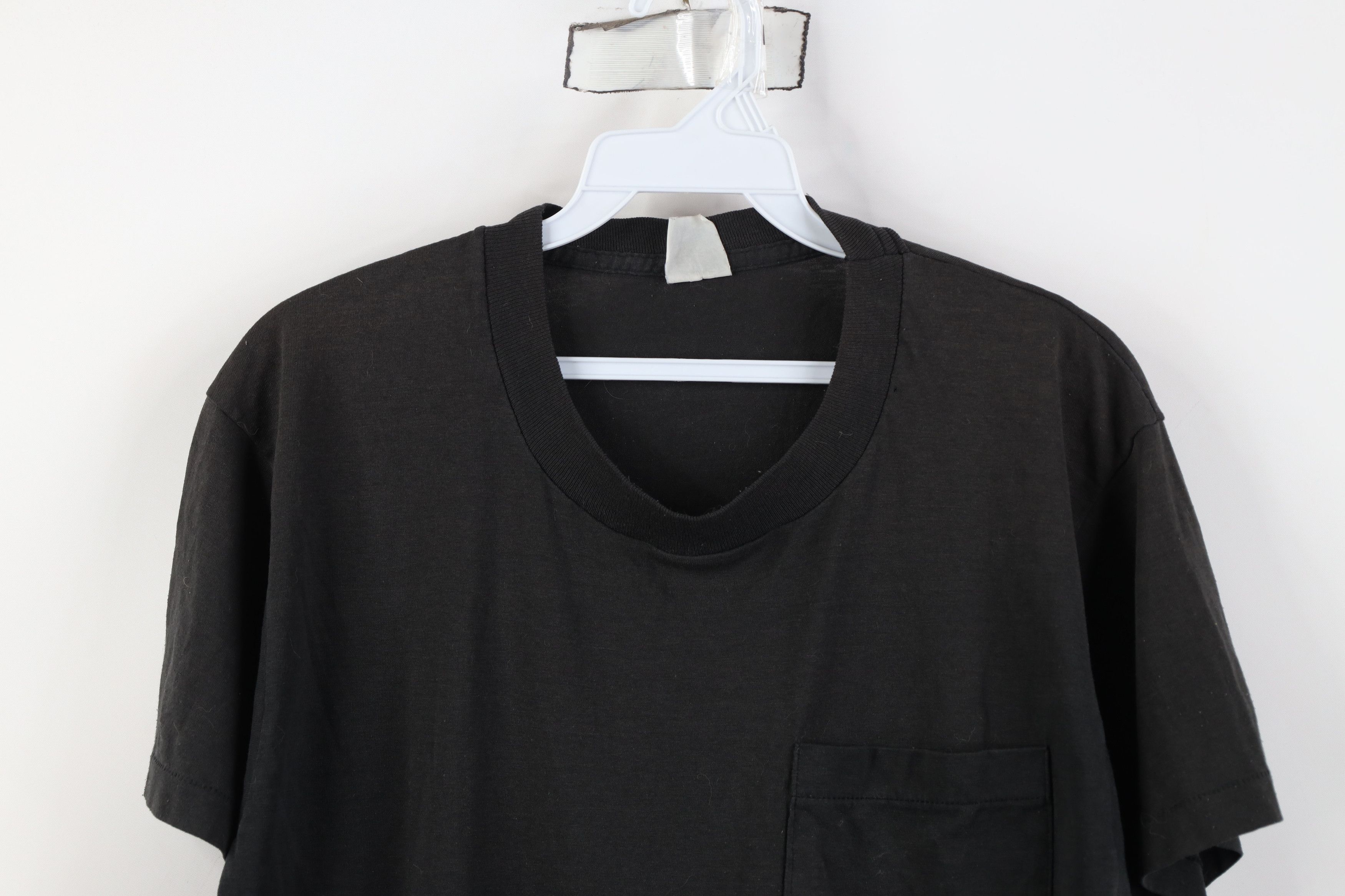 Vintage Vintage 90s Streetwear Blank Thin Pocket T-Shirt Black USA Size US M / EU 48-50 / 2 - 2 Thumbnail