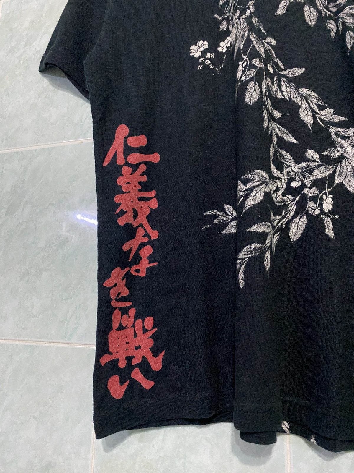 Japanese Brand Sukajan Skull Harajuku Sakura By TOEI COMPANY Japan Tshirt Size US M / EU 48-50 / 2 - 5 Thumbnail