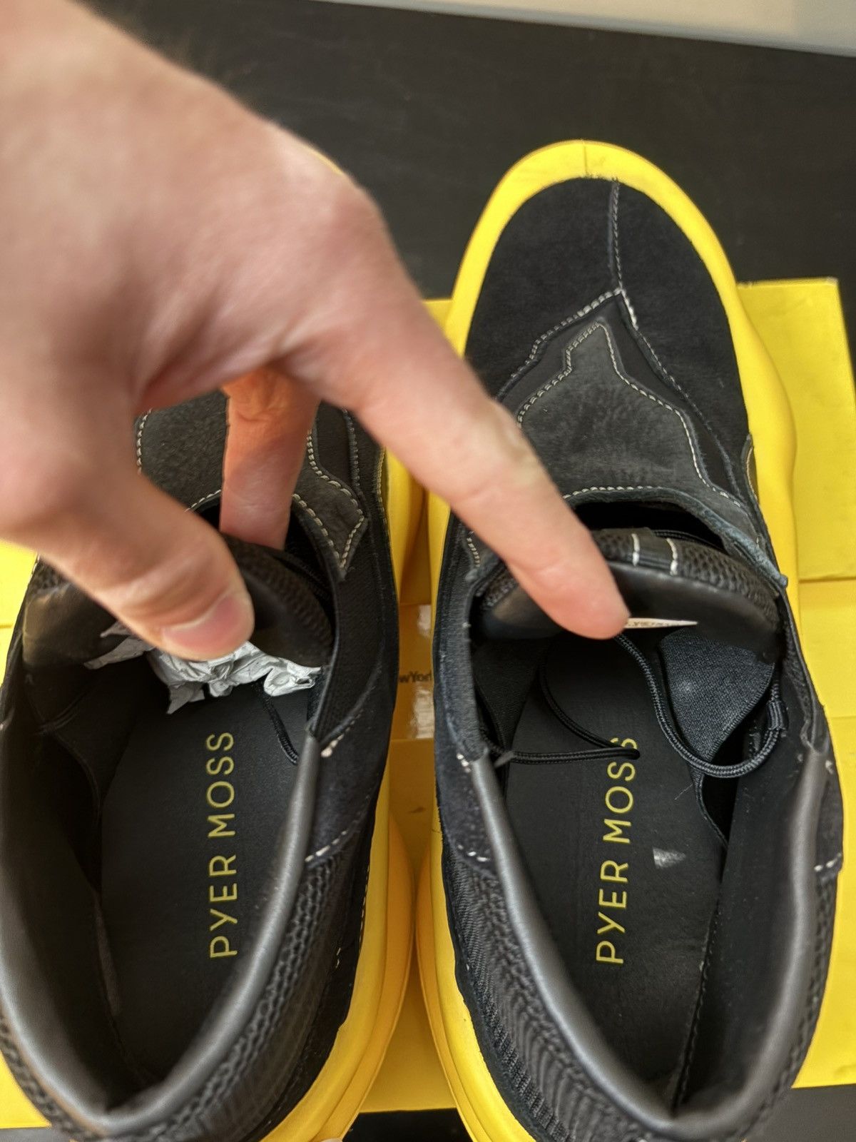 Pyer Moss × Reebok Reebok Pyer Moss Sculpt Black Yellow Size US 9 / EU 42 - 7 Thumbnail