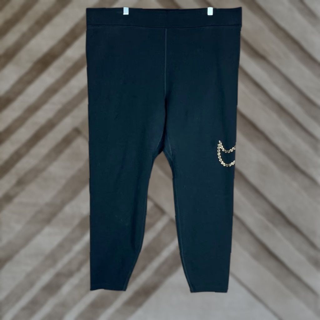 Nike Nike Womens Pants Black Gold Pull On High Rise Crop Leggings 1X Modern Activewear Women Leggings Slim Fit Black Gold 1X Size 40" / US 18 - 1 Thumbnail