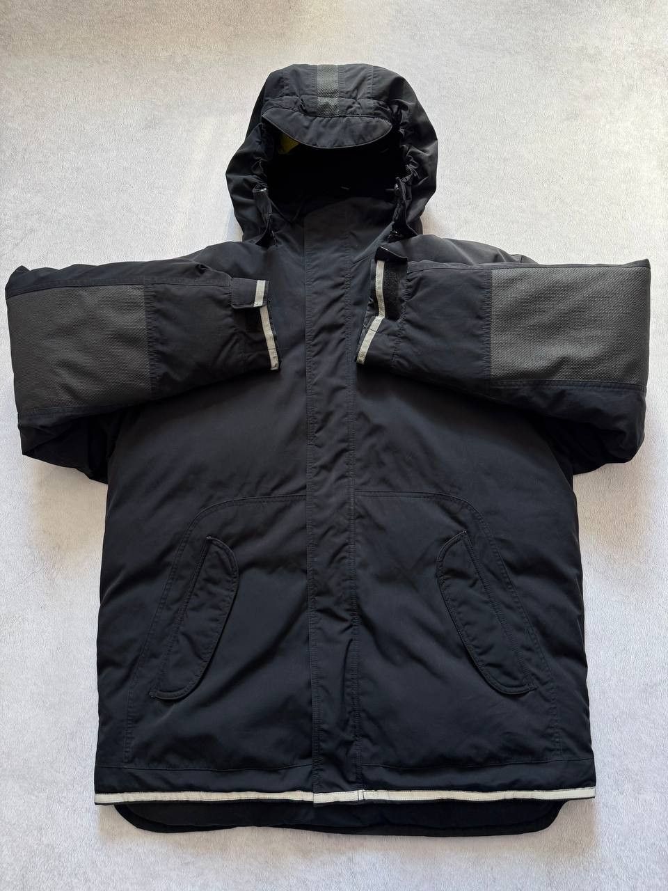 Armani Vintage Armani Jeans Oversized Down Puffer Jacket with Hood Size US M / EU 48-50 / 2 - 4 Thumbnail