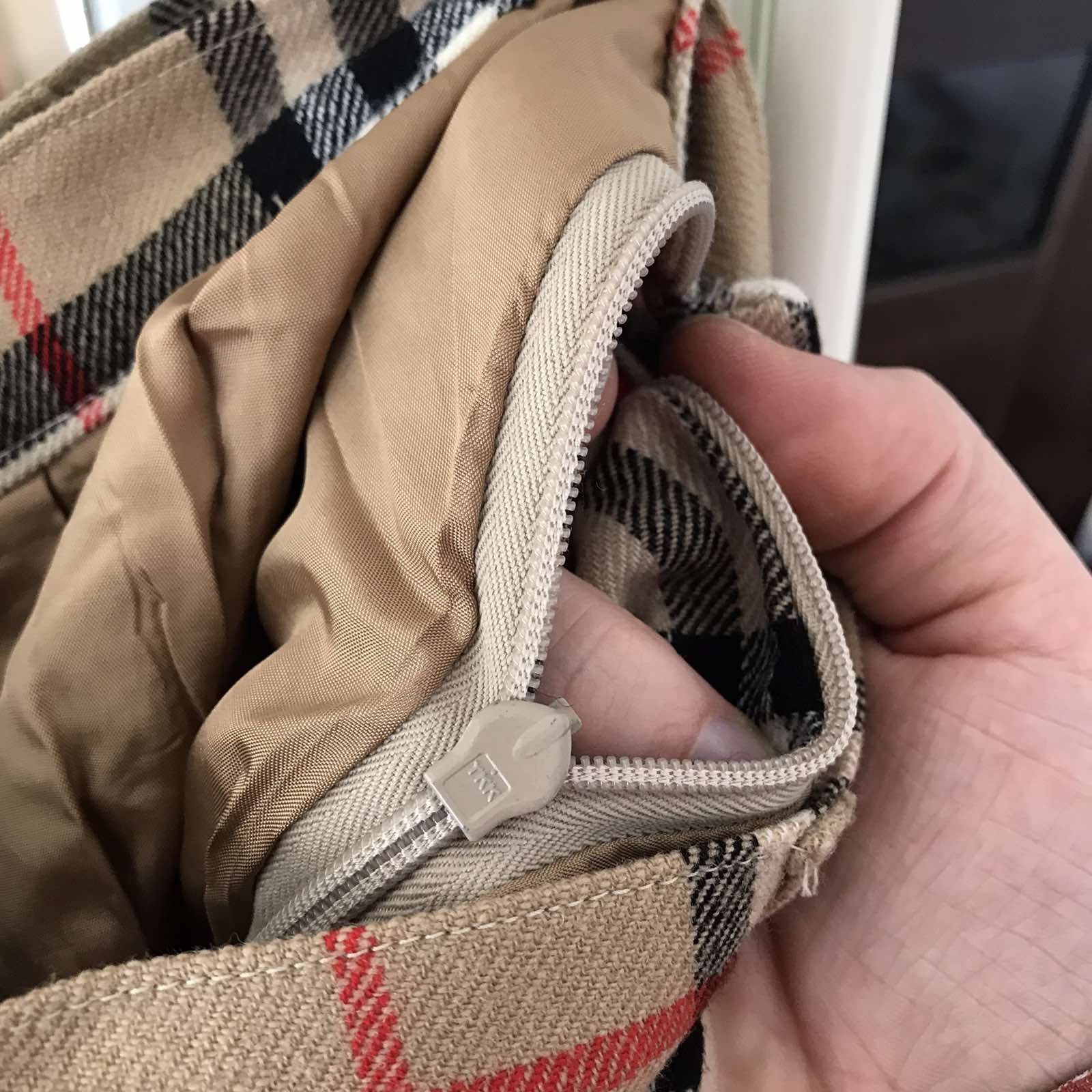 Burberry Vintage Burberrys Nova Check Beige Stretch Pleated Skirt Size 34" / US 12 / IT 48 - 6 Thumbnail