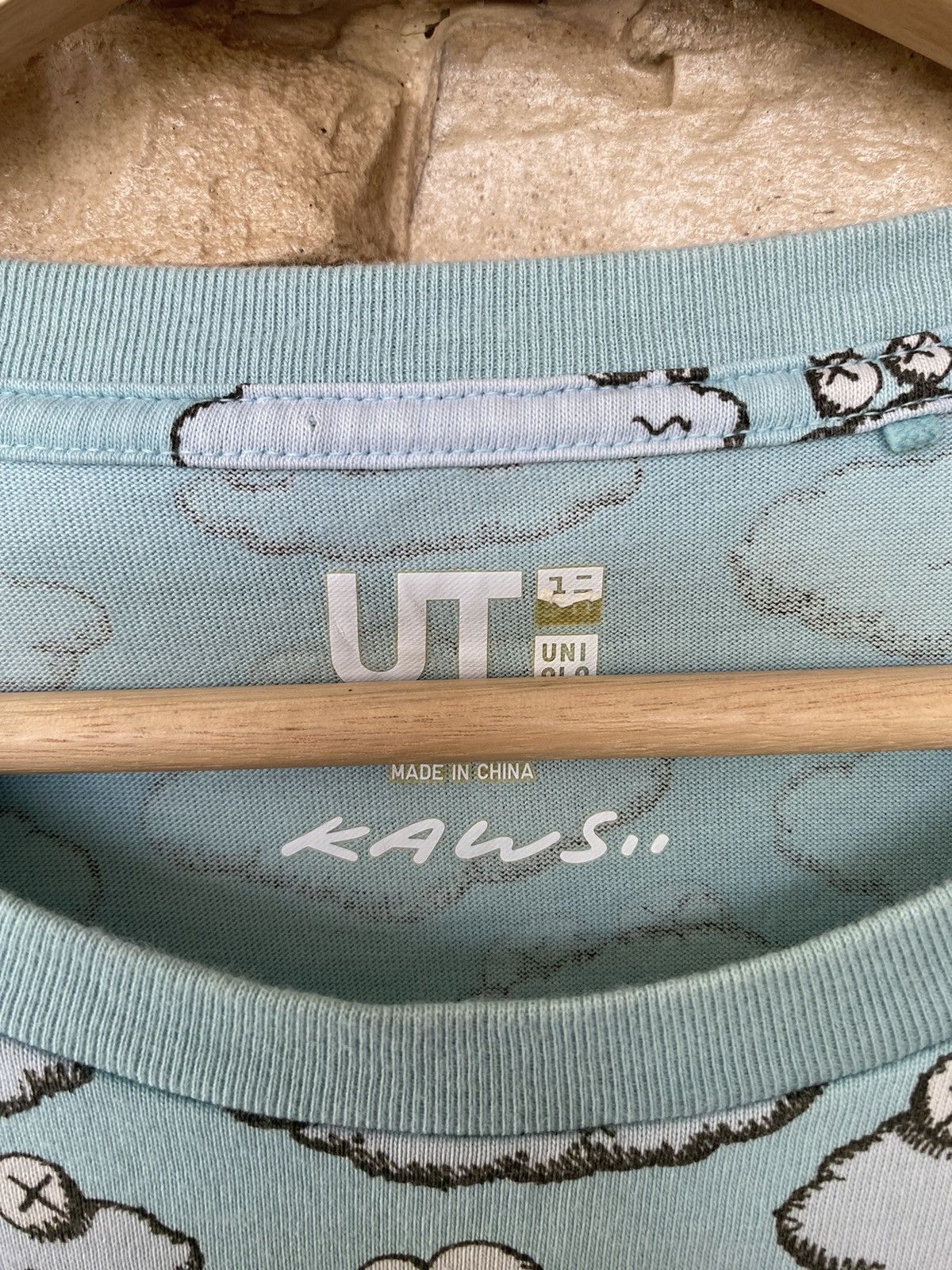 Vintage Rare Uniqlo X Kaws Fullprint Tshirt Size US L / EU 52-54 / 3 - 5 Thumbnail