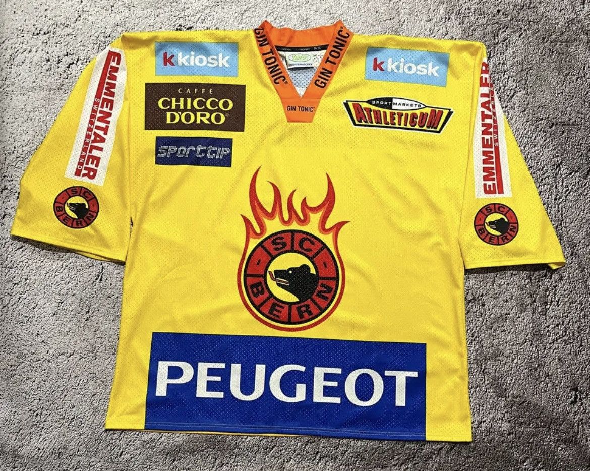 NHL × Vintage Ice Hockey SC Bern Jersey Swiss Yellow Yvette Peugeot Size US S / EU 44-46 / 1 - 1 Thumbnail