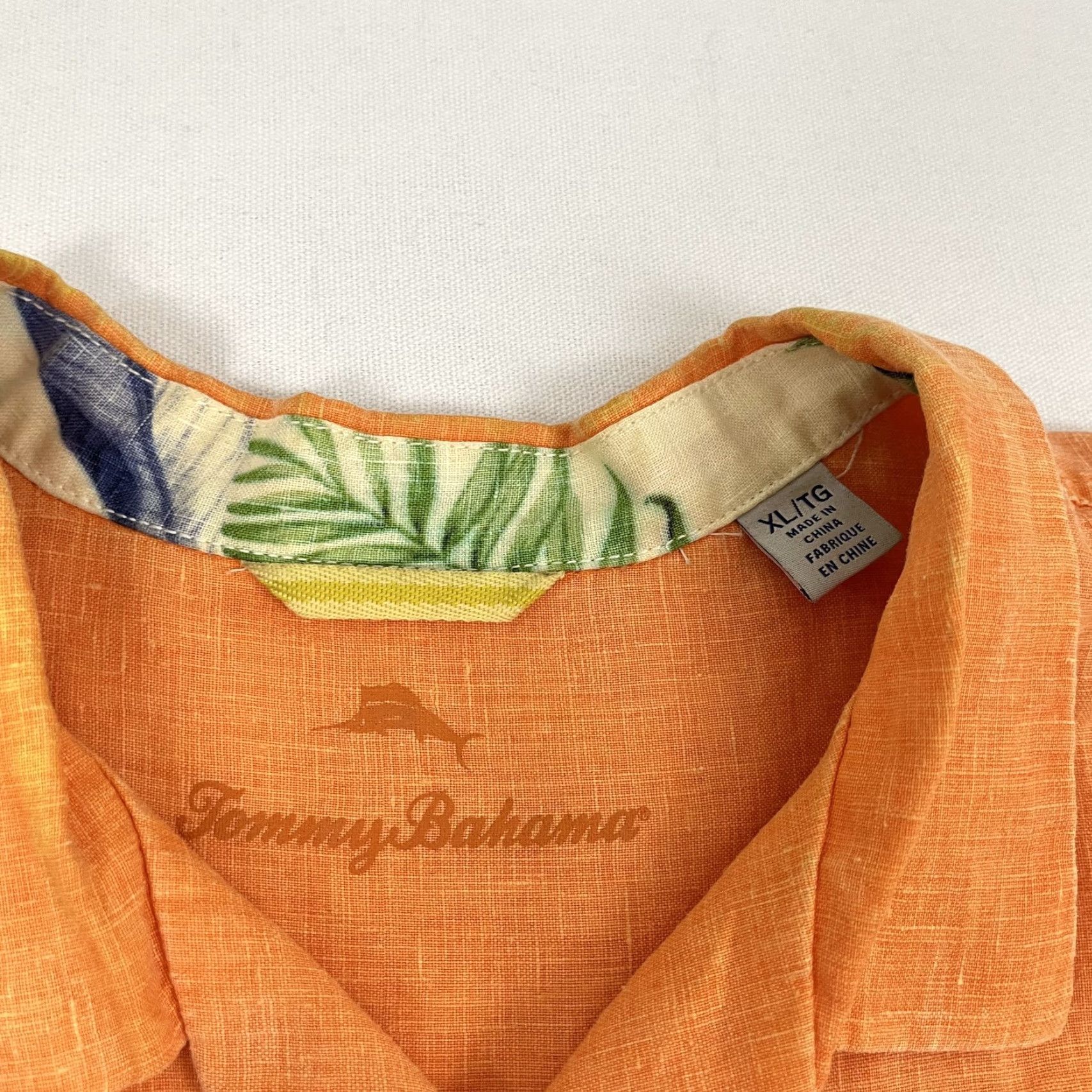 Tommy Bahama Tommy Bahama Shirt Mens XL Orange 100% Linen Hawaiian Camp Hook n Loop Button Up Size US XL / EU 56 / 4 - 2 Thumbnail