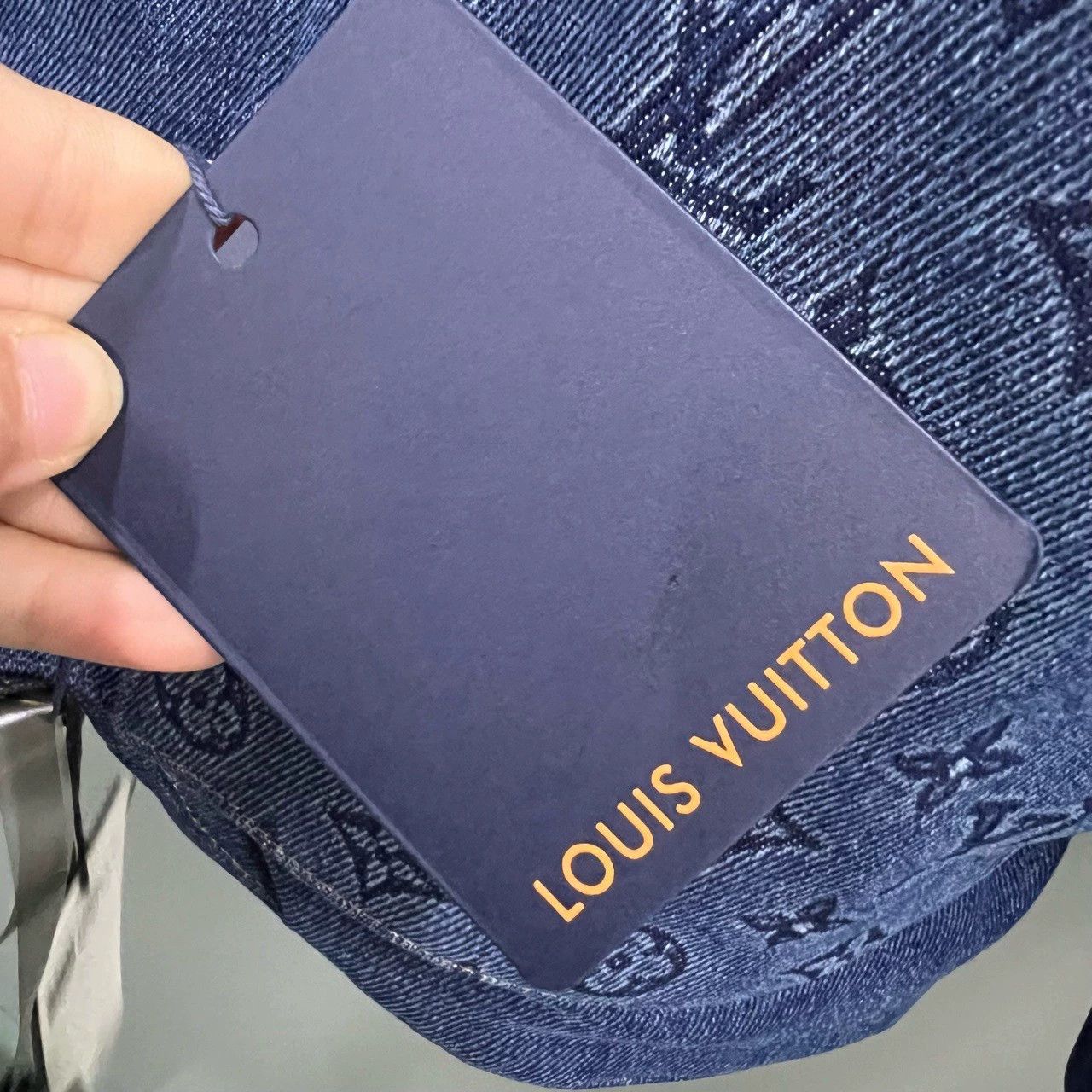 Louis Vuitton louis vuitton blue denim jacket with floral detail Size US XXL / EU 58 / 5 - 5 Thumbnail