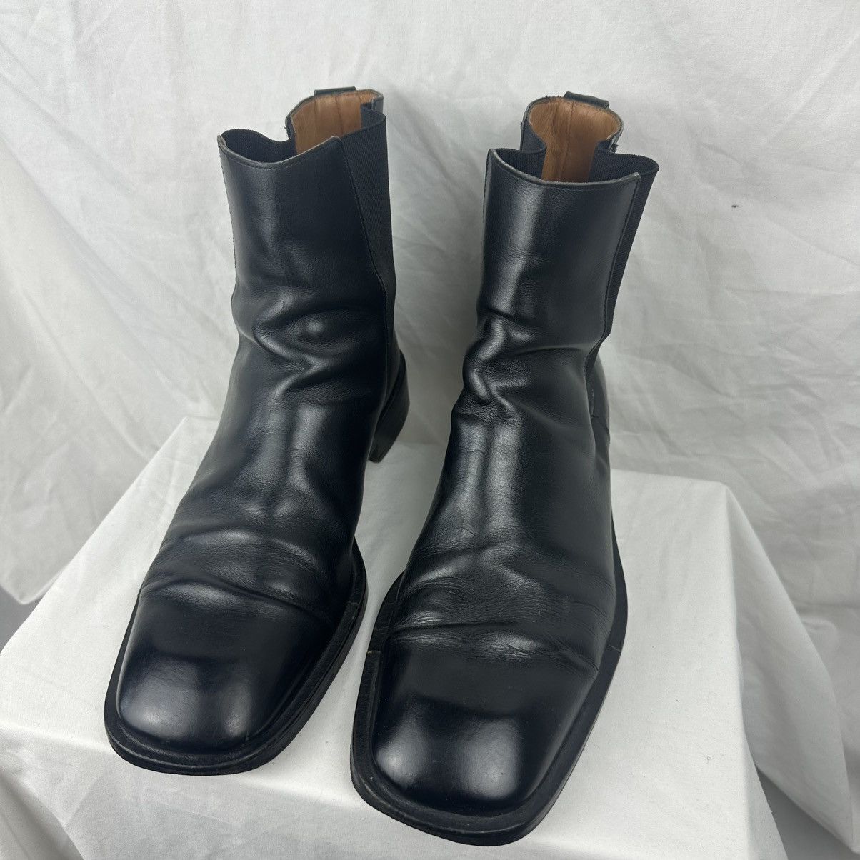 Gucci by Tom Ford Era Chelsea Boots Square Toe
