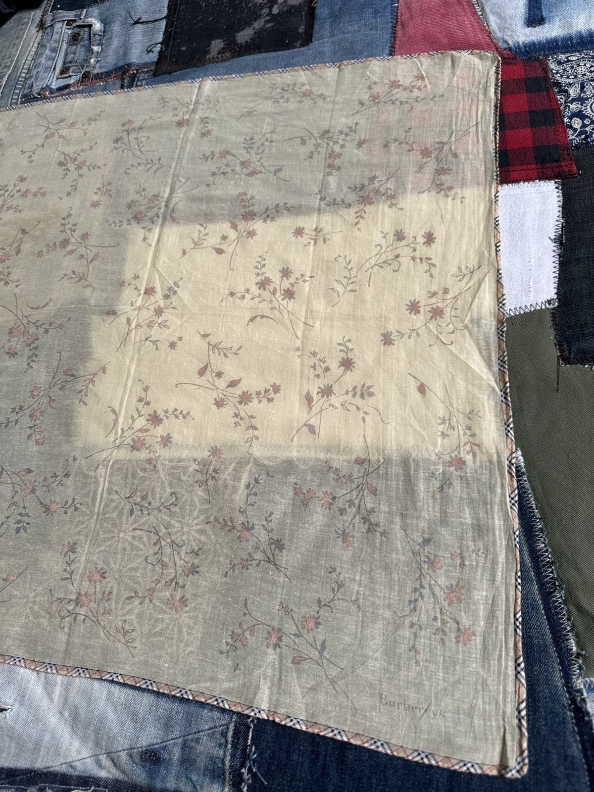 Burberry × Vintage Vintage Burberry Handkerchief/ Neckerchief/ Bandana Size ONE SIZE - 13 Thumbnail