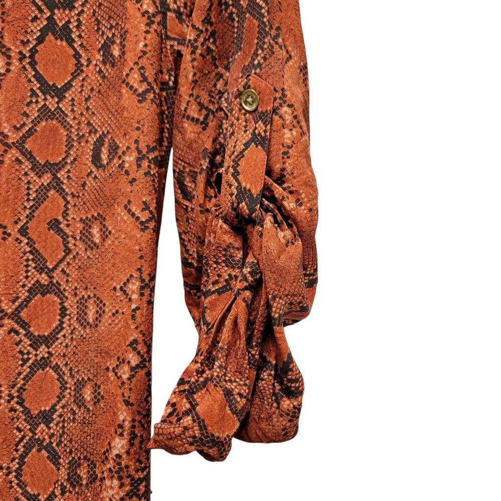 Michael Kors Michael Kors Animal Print V-neck Roll Tab 100% Silk Small. Size XS / US 0-2 / IT 36-38 - 6 Thumbnail