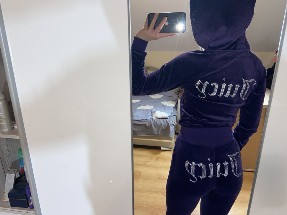 Juicy Couture × Vintage Vintage style y2k Juicy Couture velour tracksuit set velvet Size XXS / US 00 / IT 34 - 5 Thumbnail