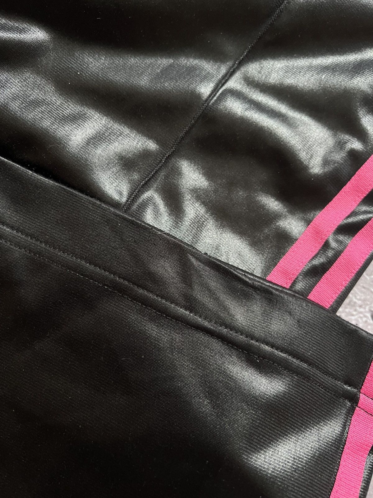 Adidas Adidas Black Pink Shiny Tracksuit Pants Size 38 Women Size 28" / US 6 / IT 42 - 5 Thumbnail