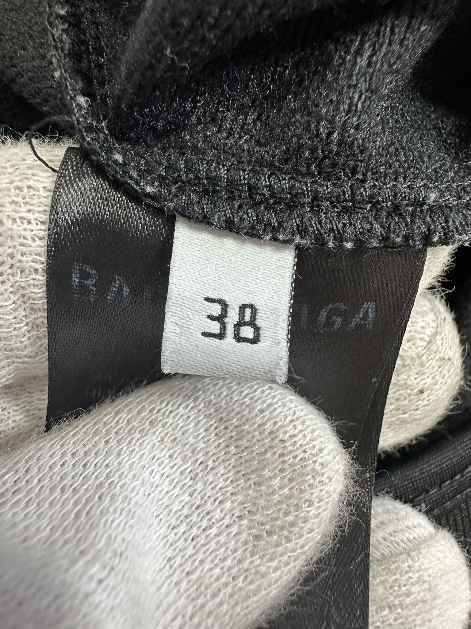 Balenciaga Balenciaga Cropped Sweatshirt Tracksuit Black Small Logo Size S / US 4 / IT 40 - 10 Thumbnail