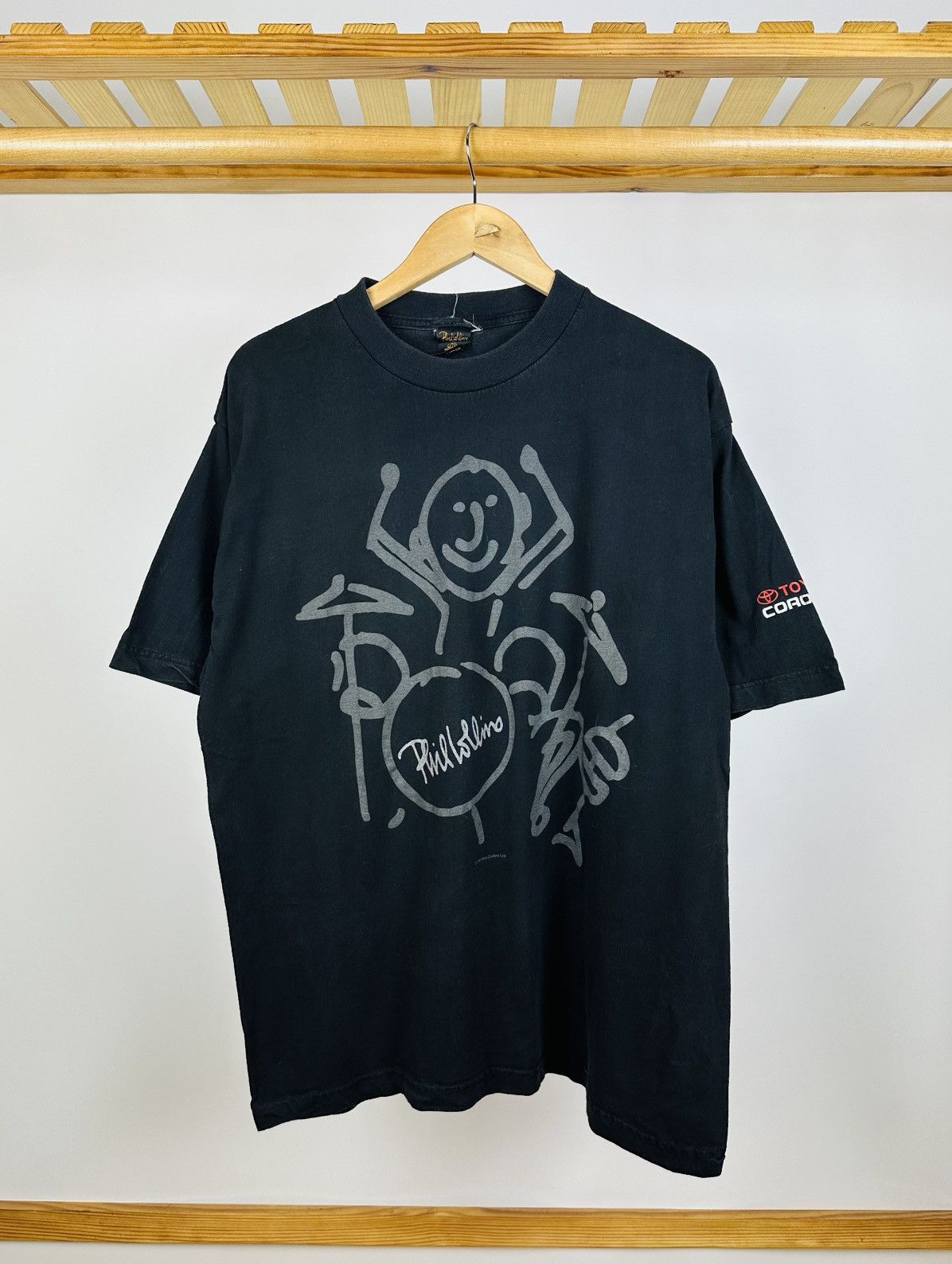 Band Tees Vintage 1997 Phil Collins Dance Into Europe T-Shirt Size US XL / EU 56 / 4 - 1 Thumbnail