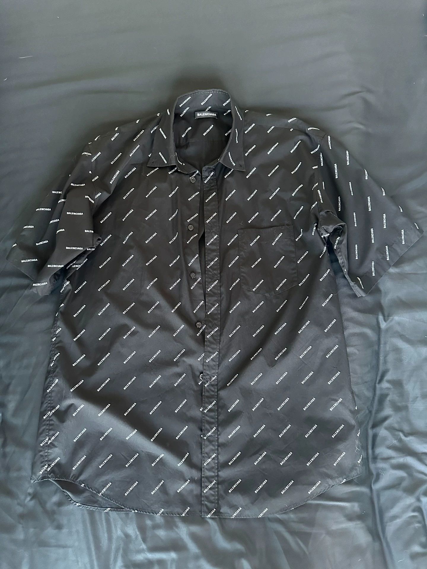 Balenciaga Balenciaga Logo Print Short Sleeve Shirt - dmc Size US S / EU 44-46 / 1 - 1 Thumbnail