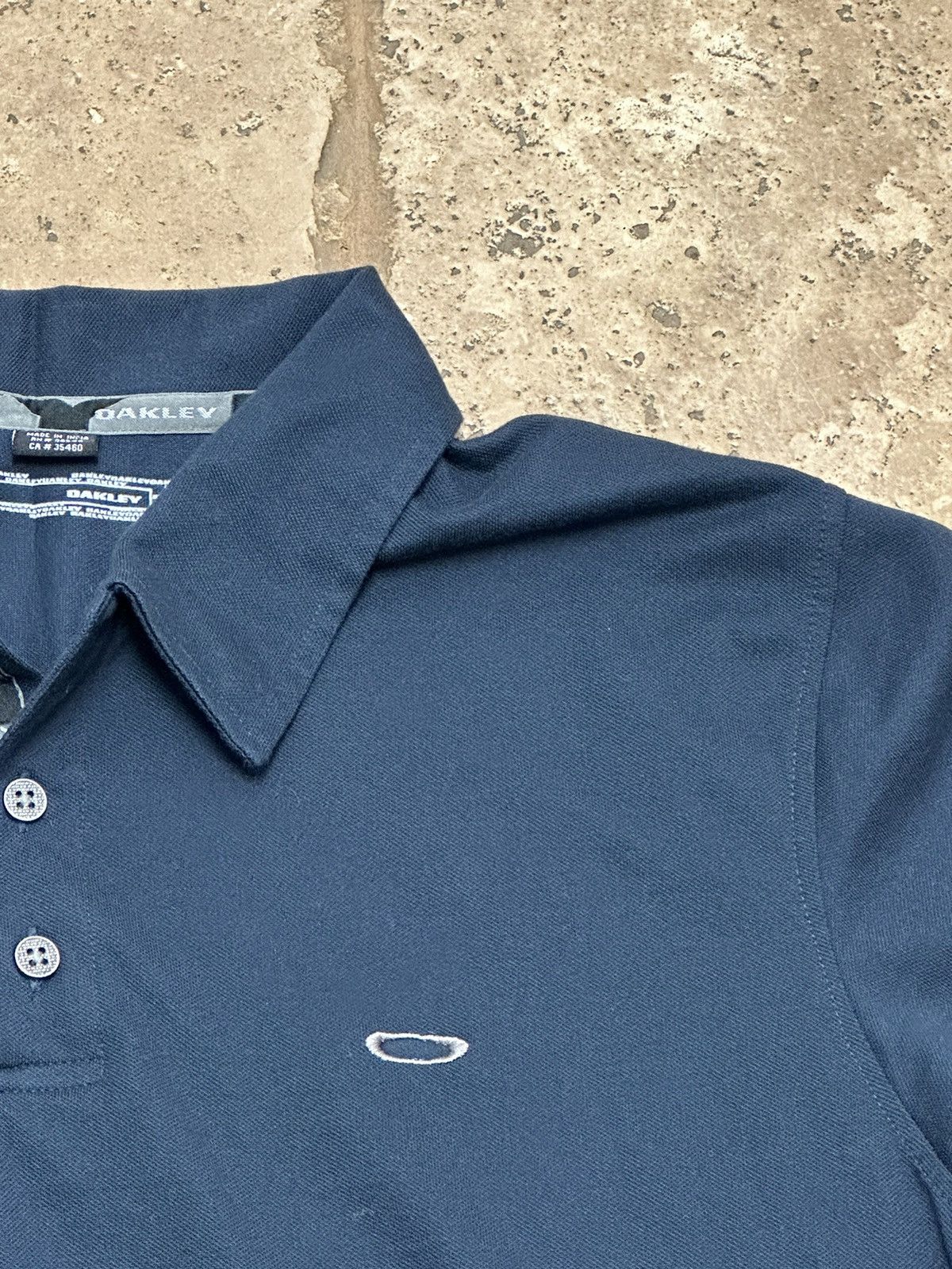 Oakley Oakley Y2K Blue Polo Button Up Shirt Dress Casual O Logo Size US L / EU 52-54 / 3 - 3 Thumbnail