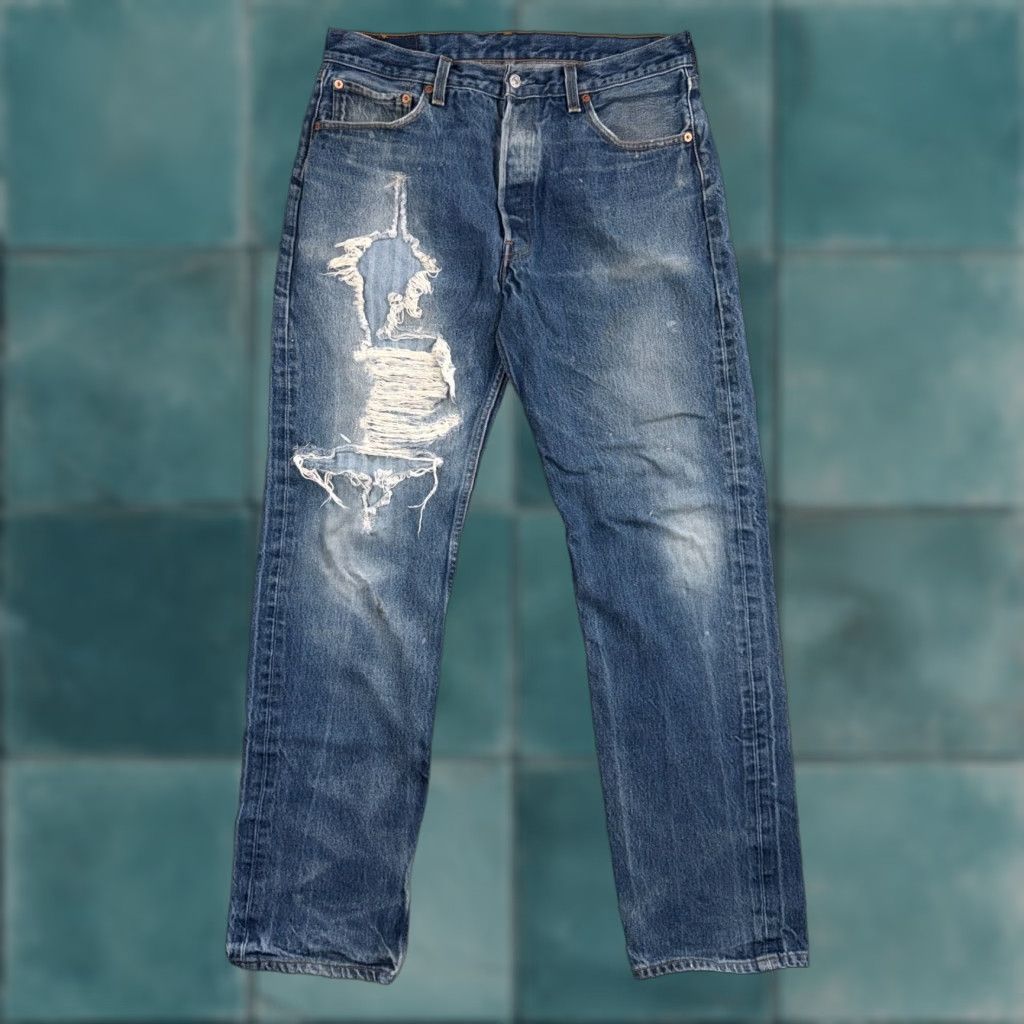 Levi's VINTAGE Levi's 501 Jeans Blue 90s USA Straight Leg 35x36 Men?s Regular 5-Pocket Denim Blue Size US 35 - 1 Thumbnail