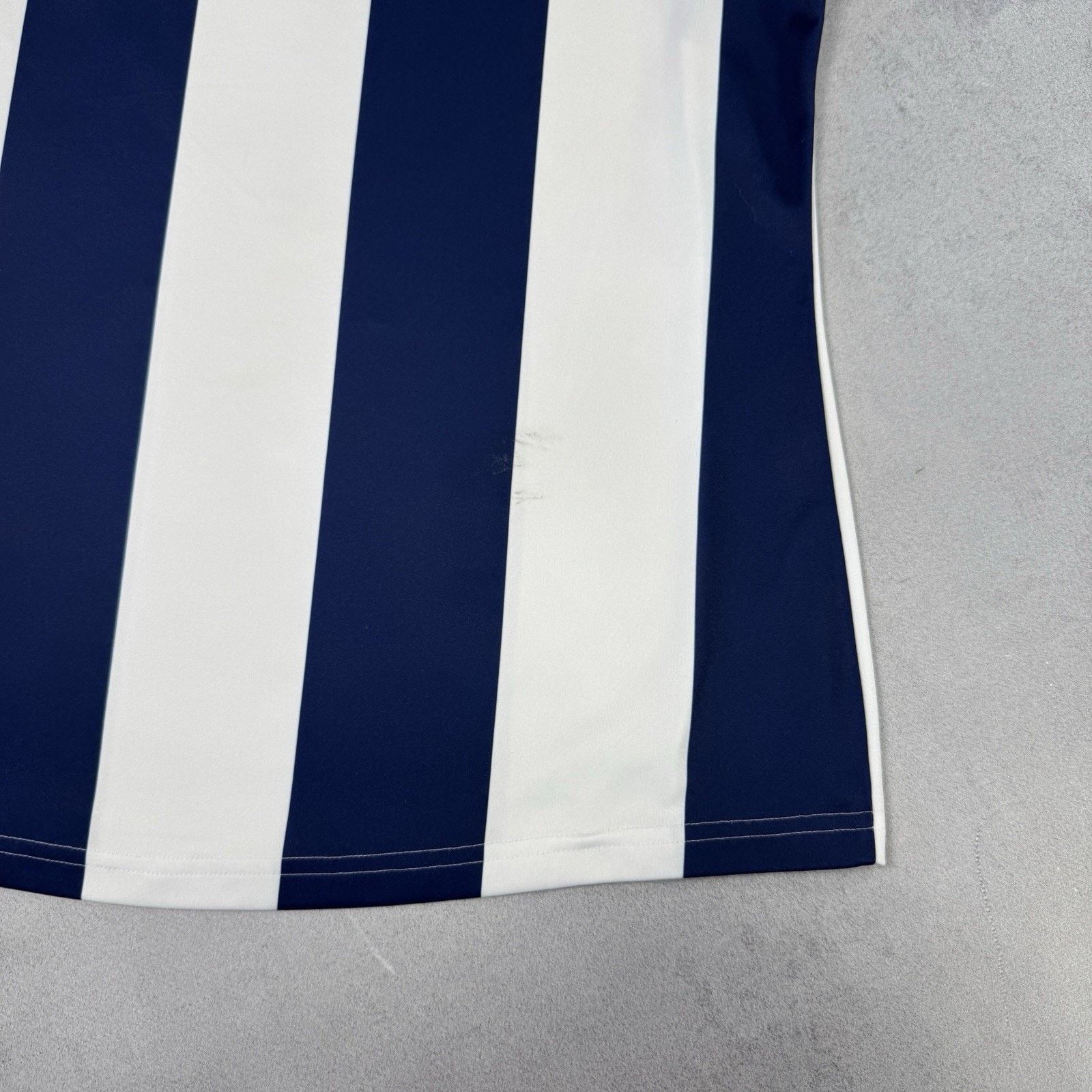 Adidas Vintage West Bromwich Albion 2013 2015 Soccer Jersey Size M Size US M / EU 48-50 / 2 - 19 Thumbnail