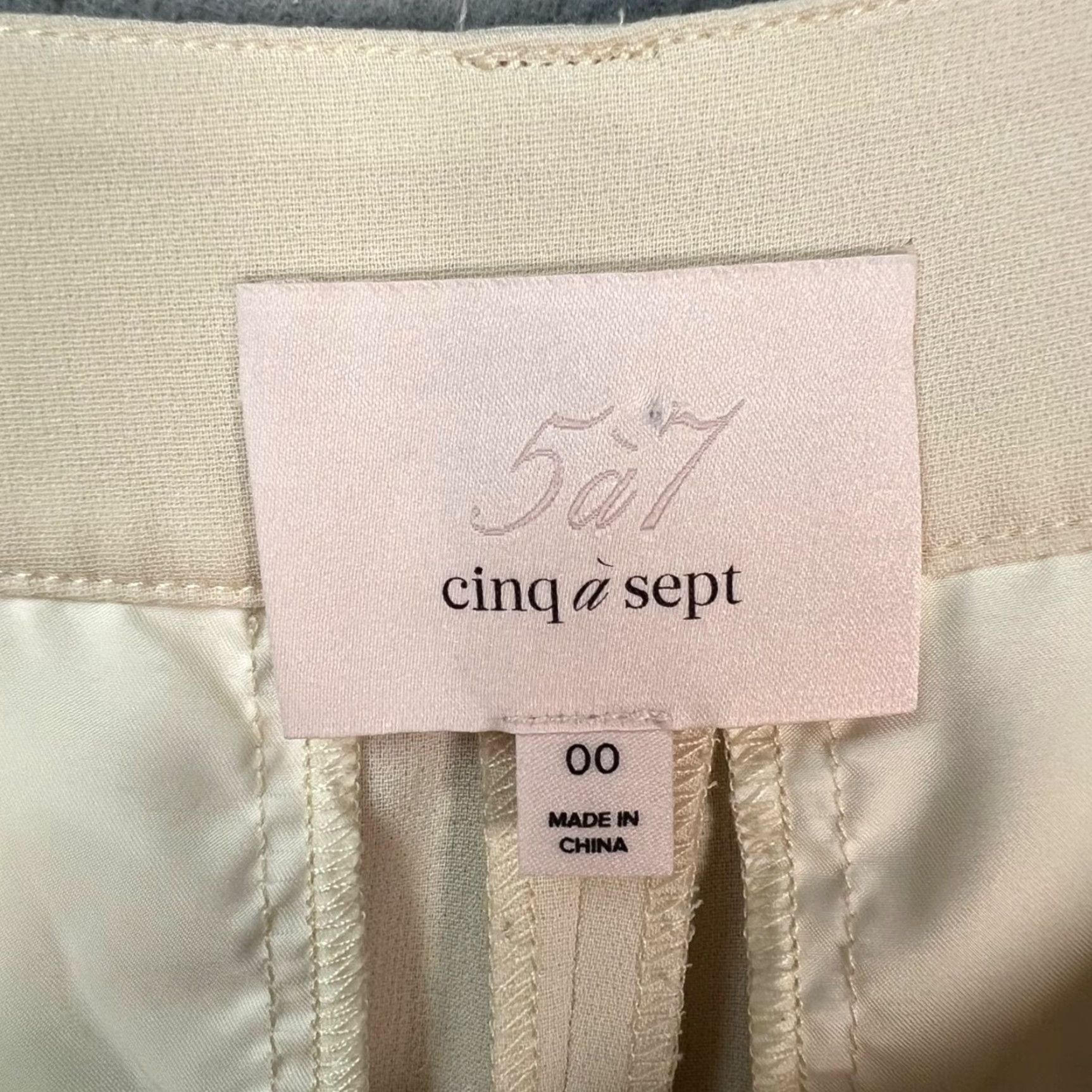 Cinq a Sept Cinq a Sept Womens 00 Ivory Crochet Trim High Waist Tailored Shorts Shirt? Size 24" / US 00 / IT 34 - 3 Thumbnail