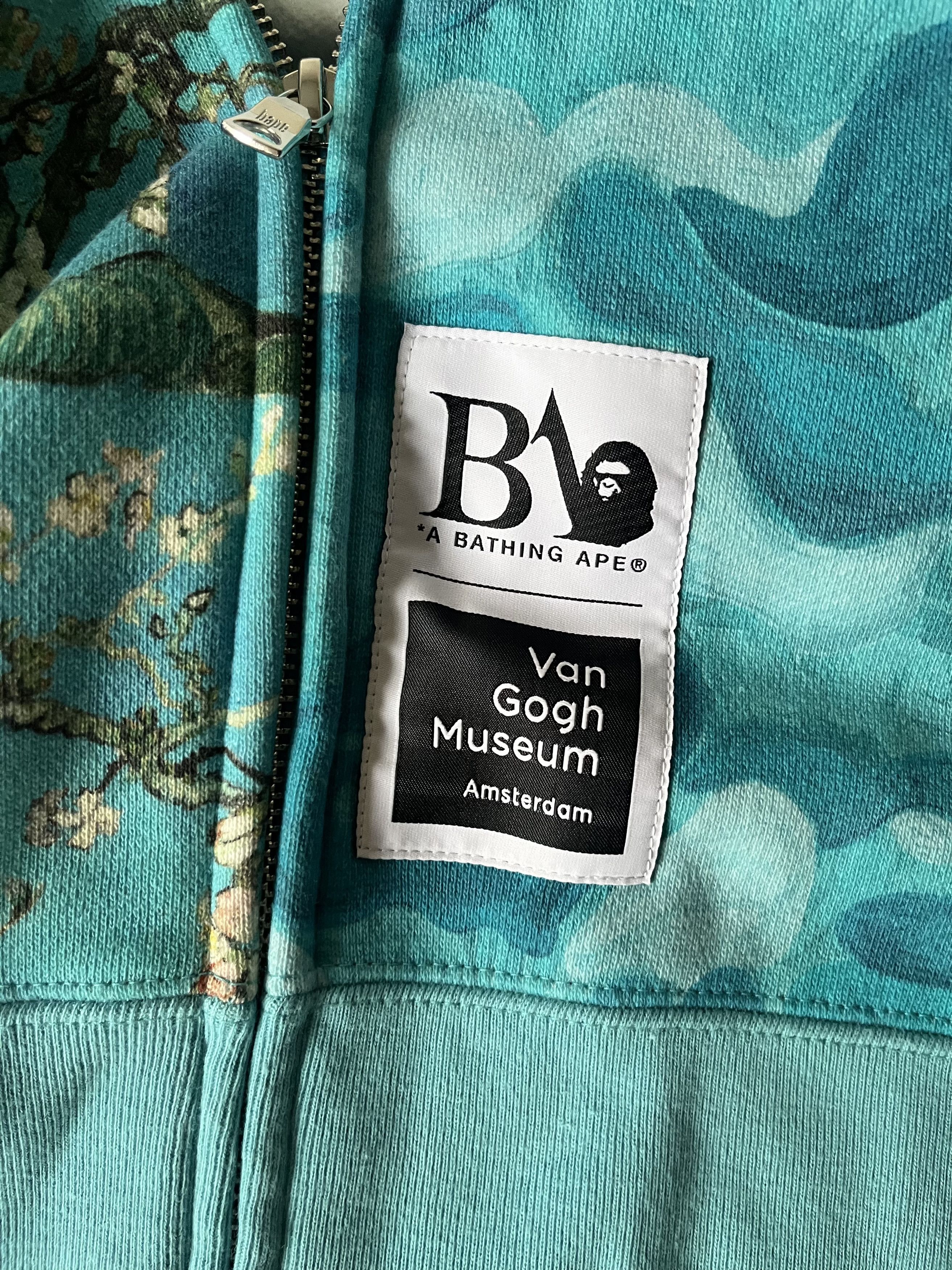 Bape BAPE VAN GOGH MUSEUM SHARK FULL ZIP HOODIE SAX Size US L / EU 52-54 / 3 - 14 Thumbnail