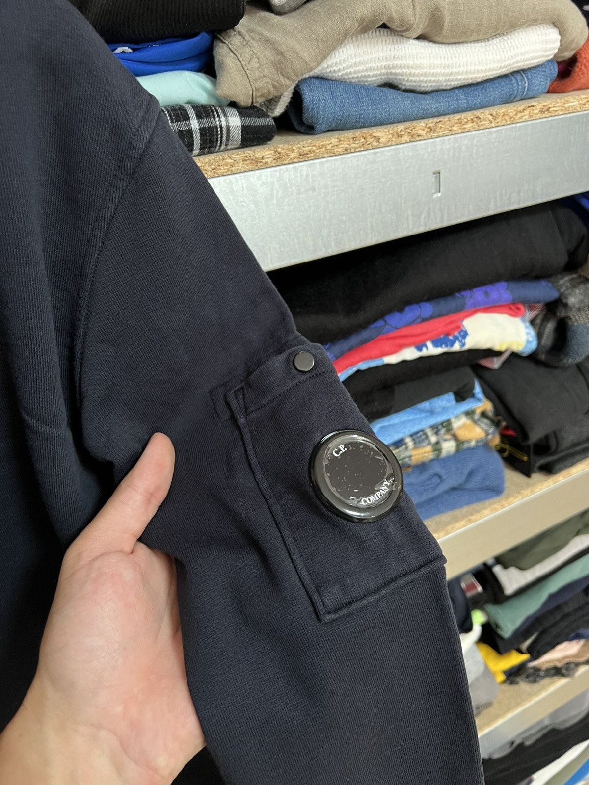 C.P. Company C.P Company Sweatshirt Navy Size M Pullover Sweater Casual Size US M / EU 48-50 / 2 - 2 Thumbnail