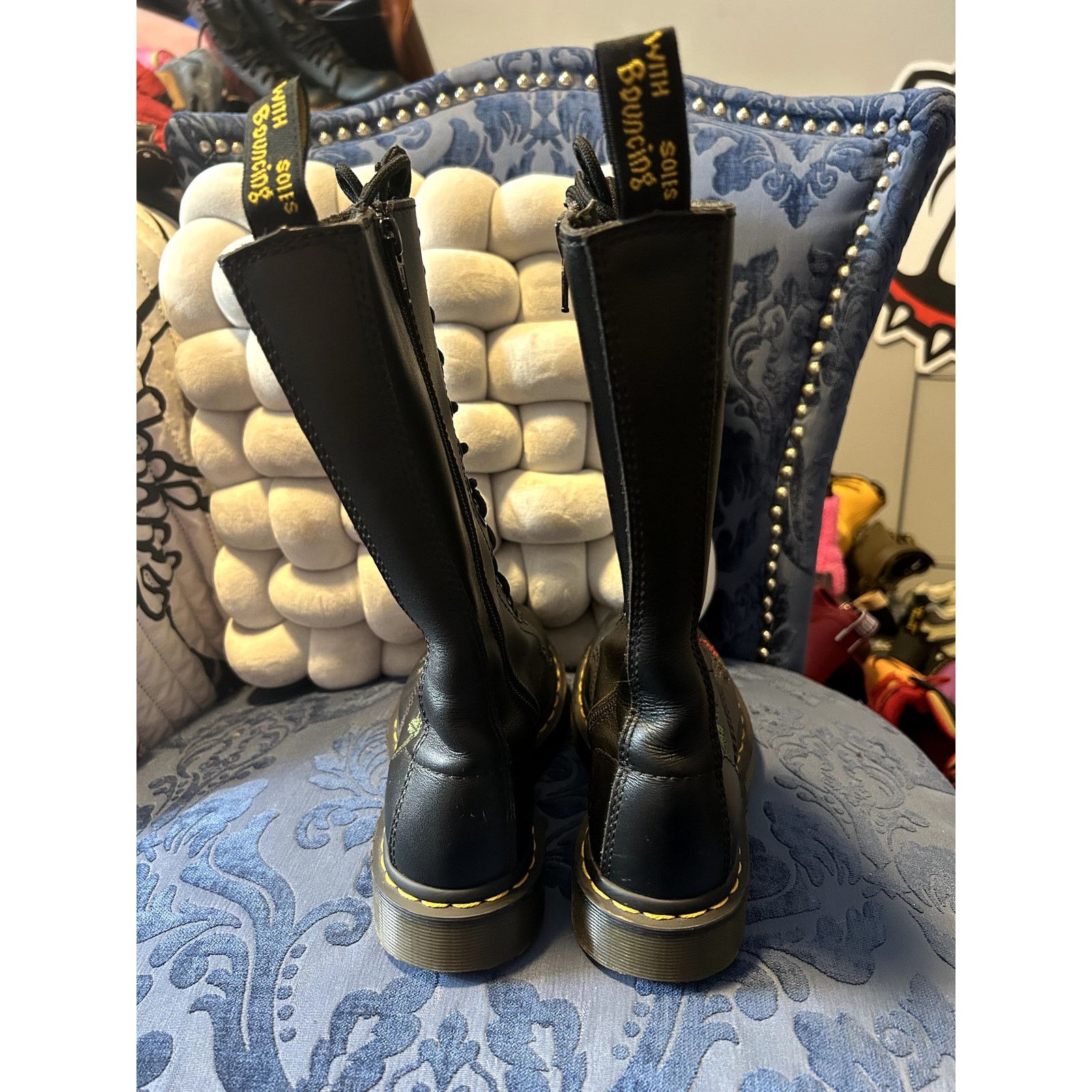 Dr. Martens Dr Martens Vonda Red Rose Knee High Size 6/EU 37 Size US 6 / IT 36 - 6 Thumbnail
