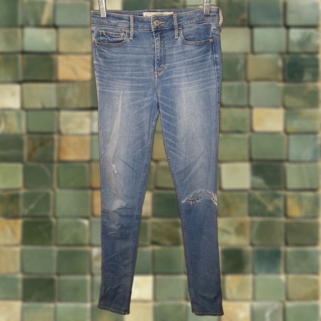 Abercrombie & Fitch Abercrombie & Fitch Jeans Skinny Distressed Blue 6 Tall Womens 28W 33L Size 6 Tall Size 28" / US 6 / IT 42 - 1 Thumbnail