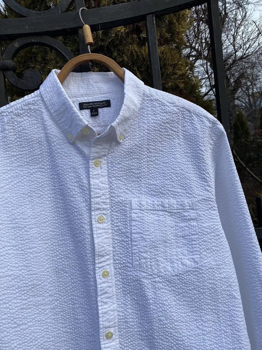 Banana Republic Vintage Banana Republic Seersucker Classic ButtonDown Shirt Size US L / EU 52-54 / 3 - 6 Thumbnail