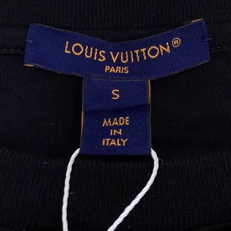 Louis Vuitton Louis Vuitton Black Pocket Logo Cotton Tshirt-2506 Size S / US 4 / IT 40 - 5 Thumbnail