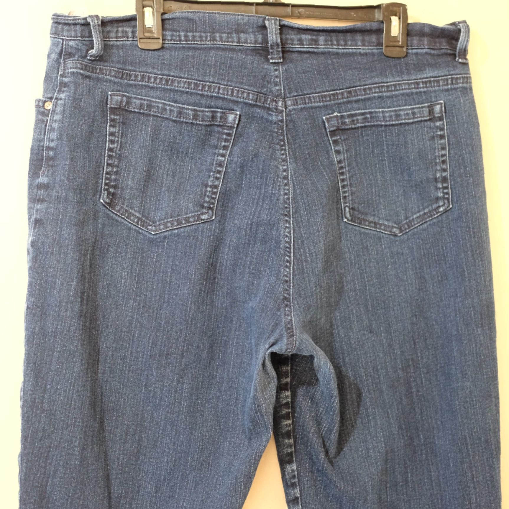 Gloria Vanderbilt VINTAGE Gloria Vanderbilt High-Rise Capri Dark Blue Cuffed Fit 38x18 Women's 18 #H5-64 Size ONE SIZE - 6 Thumbnail