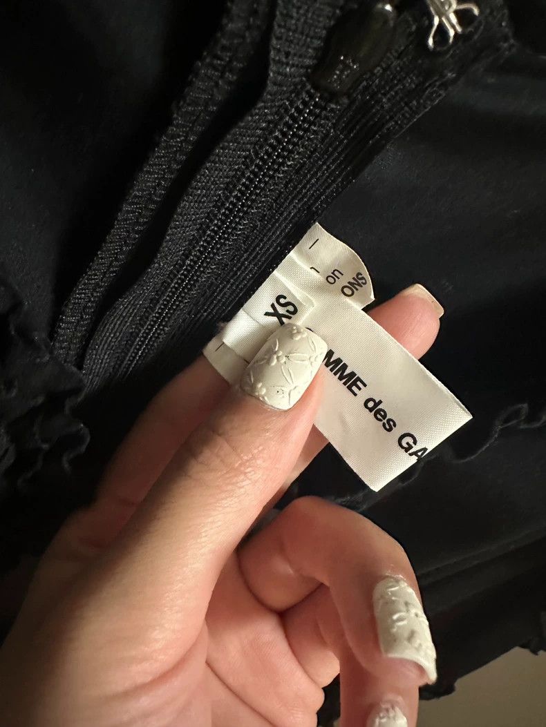 Comme des Garcons Comme Des Garcons Big V-neck dress Size XS / US 0-2 / IT 36-38 - 5 Thumbnail