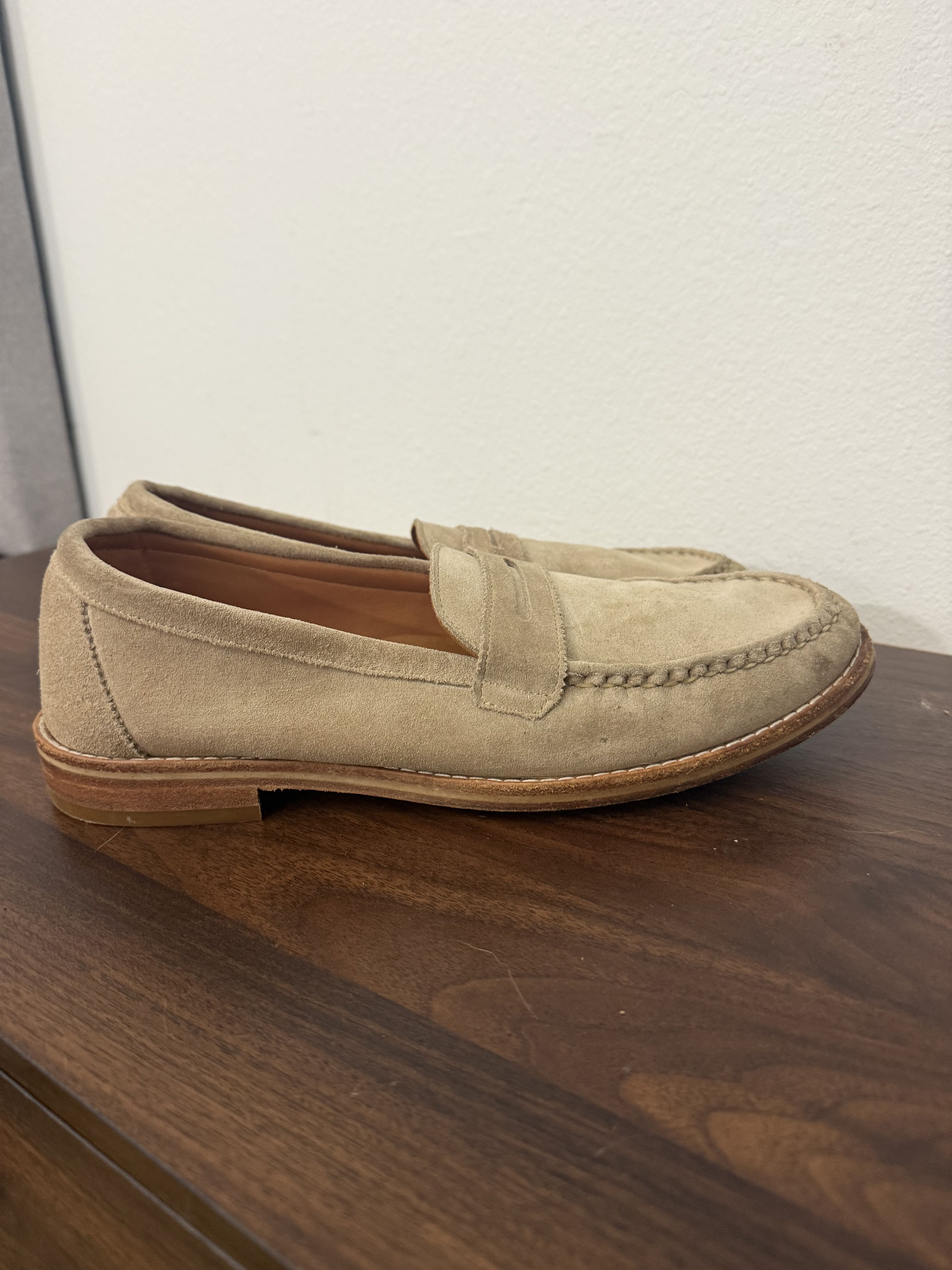 Allen Edmonds Allen Edmonds Dylan Suede Penny Loafers (9.5D) Size US 9.5 / EU 42-43 - 5 Thumbnail