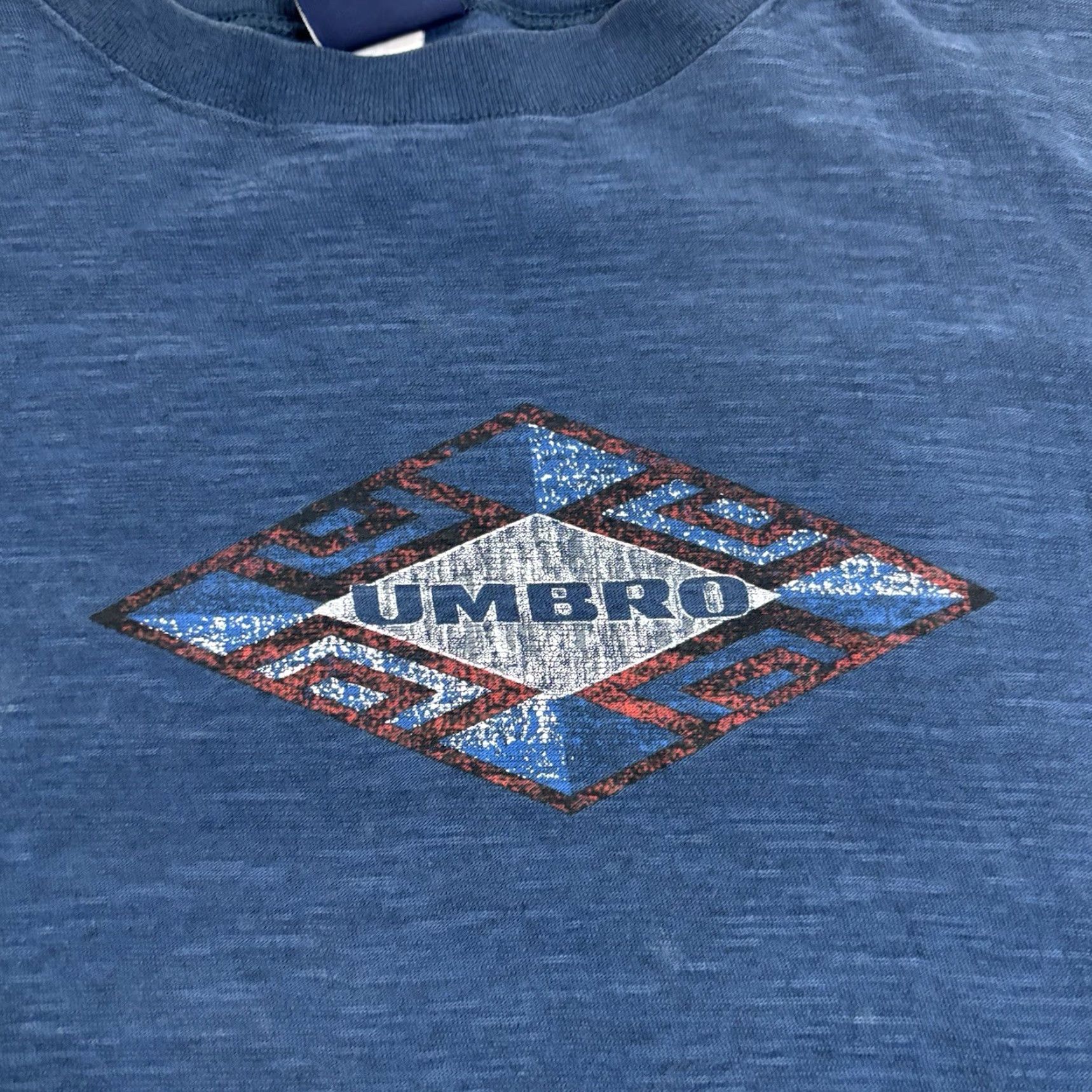 Umbro VINTAGE Umbro T-Shirt Men’s 2XL Blue 90s Soccer Center Logo Mens Size US XXL / EU 58 / 5 - 2 Thumbnail