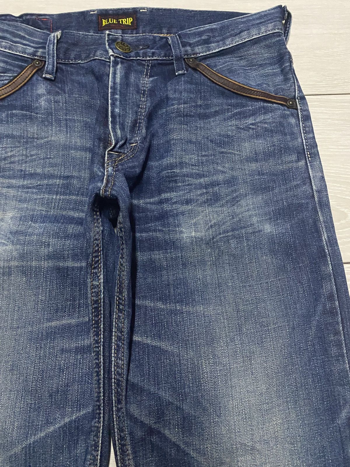 Edwin Vintage Edwin Blue Trip Hybrid Distressed Loose Jeans Size US 31 - 8 Thumbnail