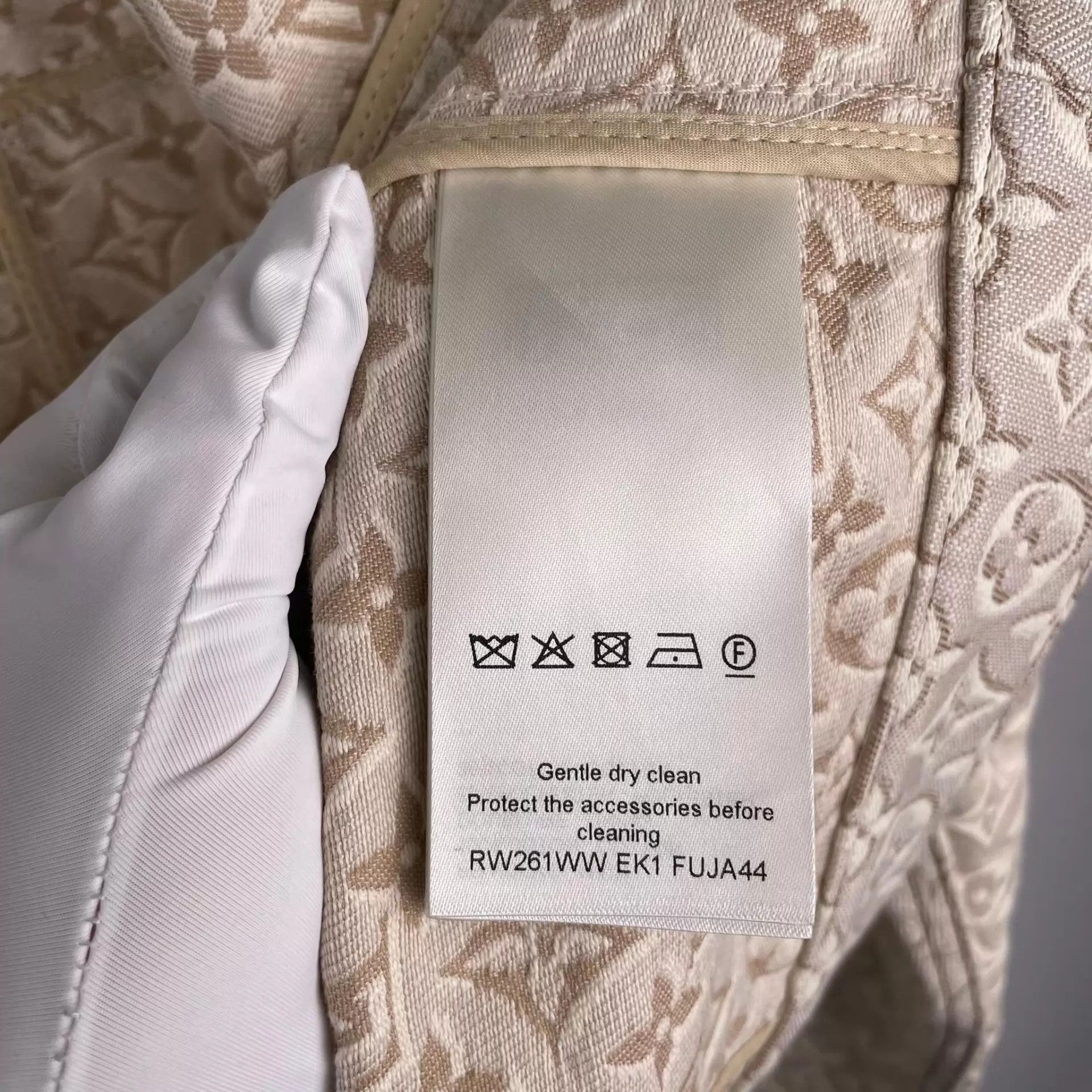 Louis Vuitton LV All Over Print Denim Jacket Light Khaki 36 NWT Size XS / US 0-2 / IT 36-38 - 6 Thumbnail