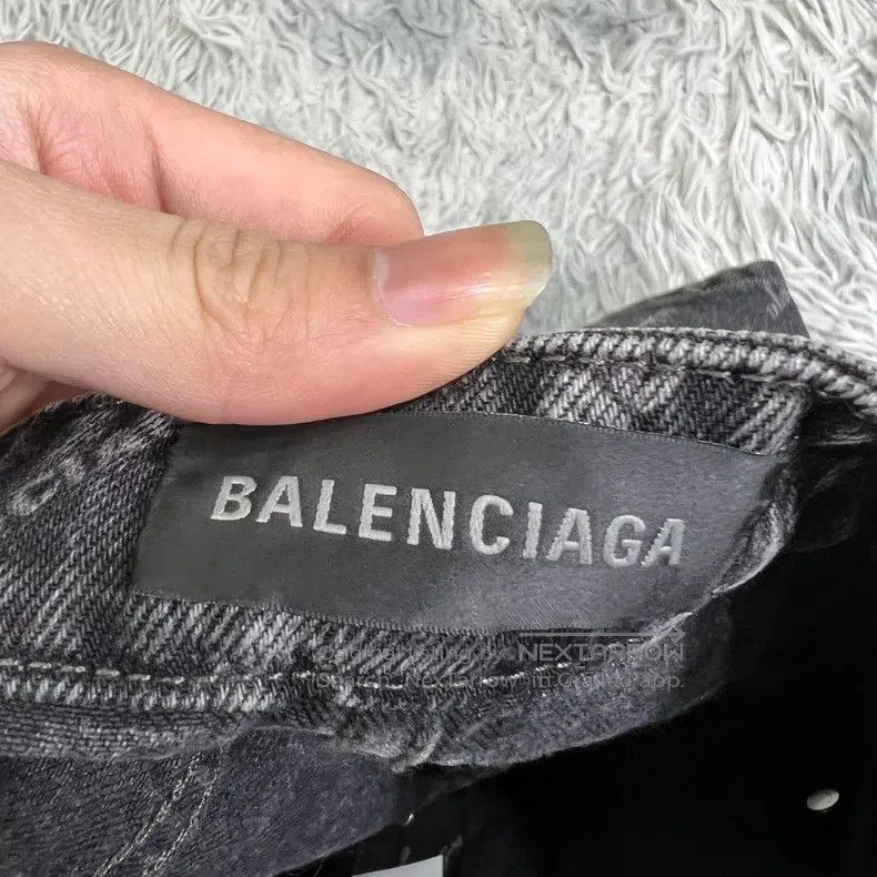 Balenciaga Balenciaga All-over Printed Denim Skirt Size 33" - 4 Thumbnail