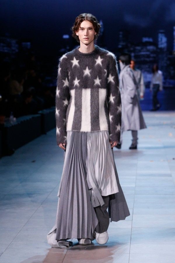 Louis Vuitton LOUIS VUITTON 2019AW × Virgil Abloh USA FLAG MOHAIR SWEATER Size US M / EU 48-50 / 2 - 2 Thumbnail