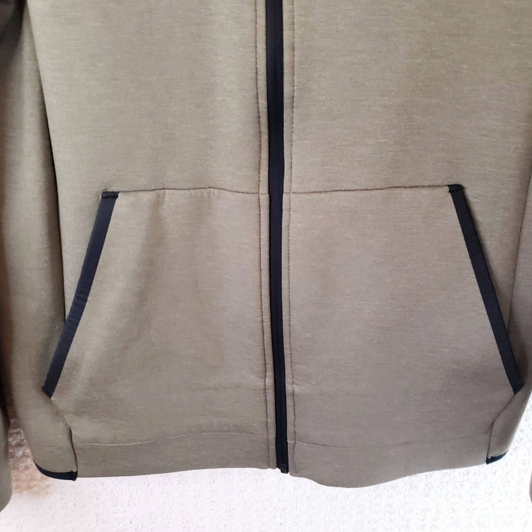 Champion Champion Men's Full Zip Hoodie L Green Thumb Holes Sleeves Nike, wait - no. Size US L / EU 52-54 / 3 - 4 Thumbnail