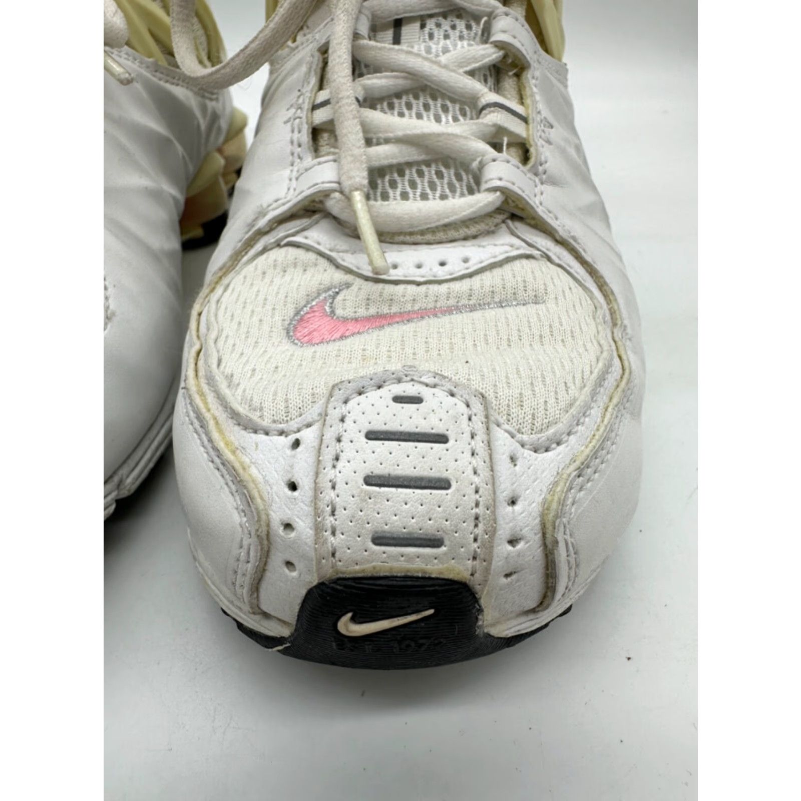 Nike Nike Shox Athletic Sneakers Women's 8.5 White Pink Lace Up Sneakers Women Size US 9 / IT 39 - 3 Thumbnail