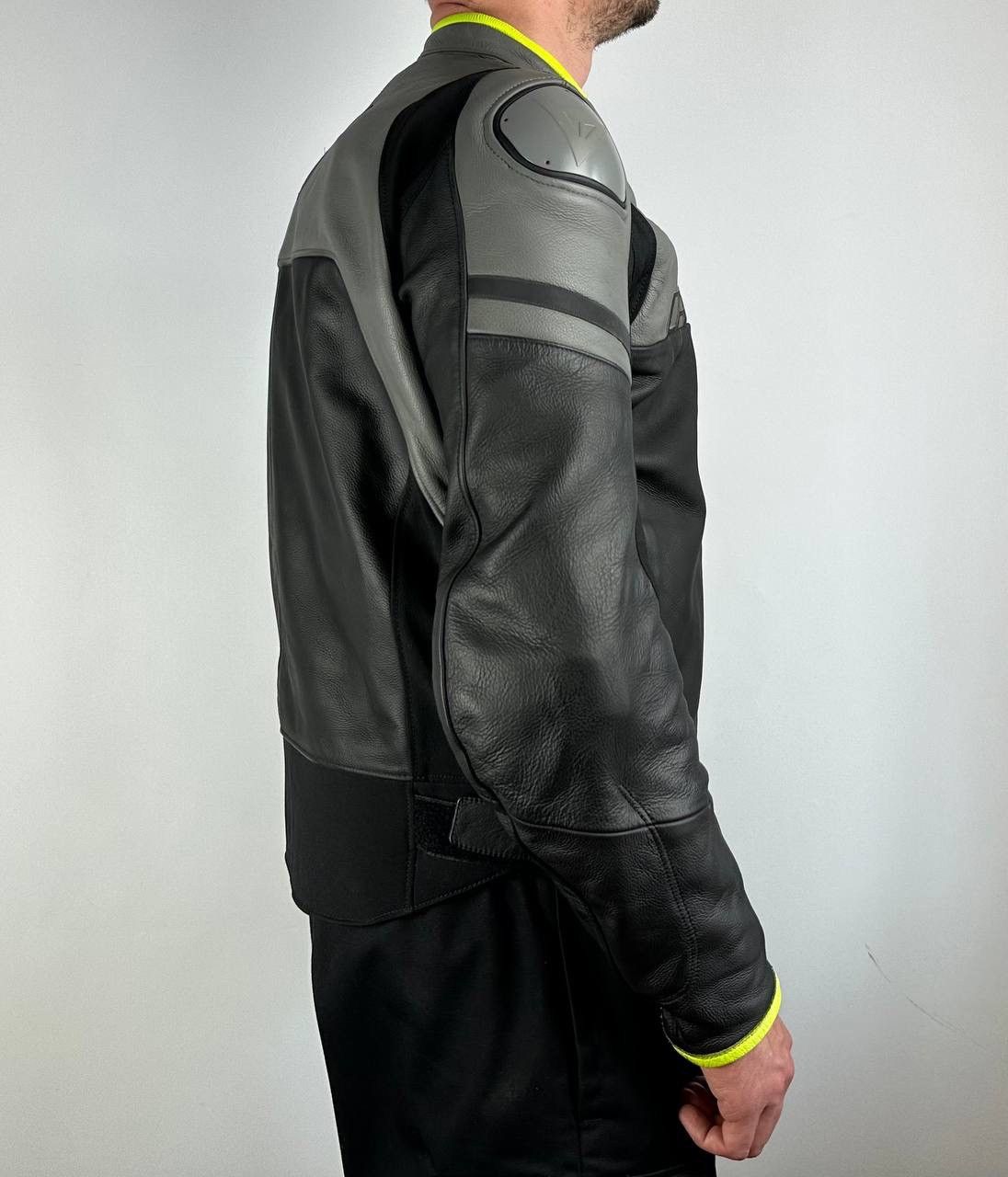 Dainese Dainese motorcycle biker leather jacket plus protection Size US XL / EU 56 / 4 - 4 Thumbnail