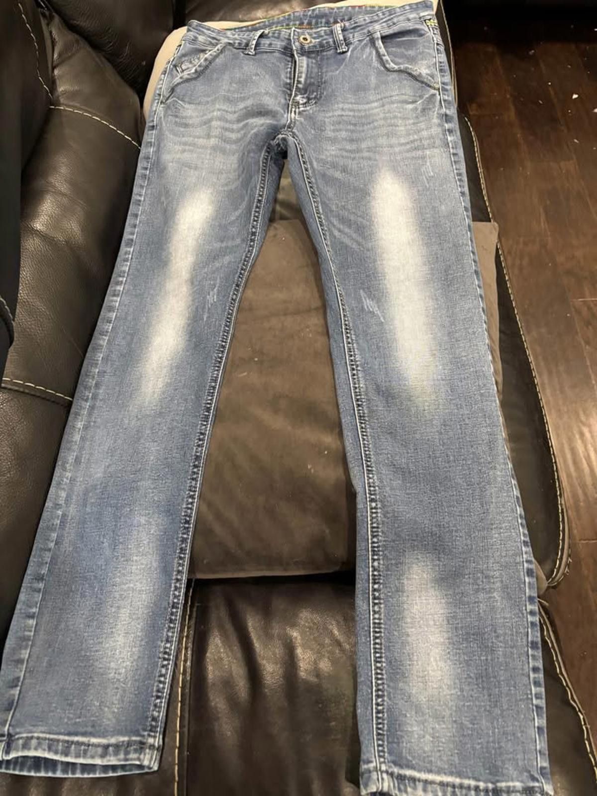Other 2. Jack Women Size 31 Light Wash Jeans Size 31" - 1 Thumbnail