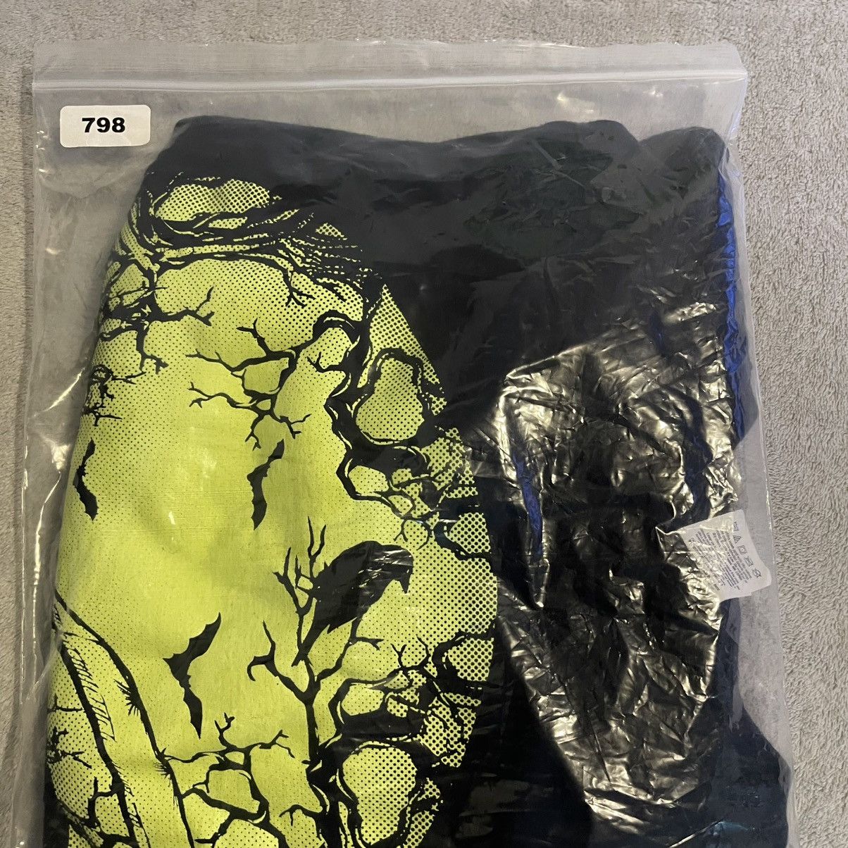 Fruit Of The Loom Vintage Y2K Fruit of the Loom Skull T-Shirt Black Mens 2XL Size US XXL / EU 58 / 5 - 6 Thumbnail