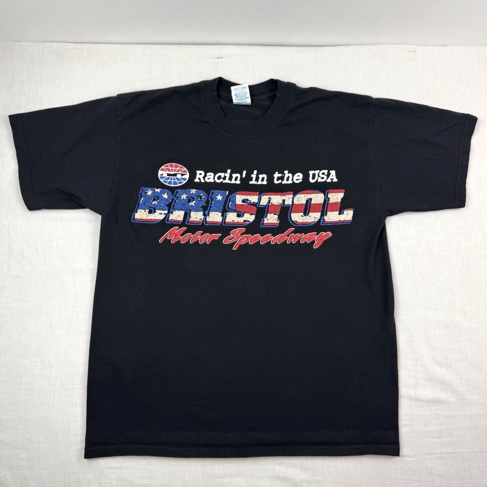 Gildan VINTAGE Bristol Motor Speedway T Shirt Adult Large Black Gildan Cotton Graphic Print NASCAR Sports 90s Y2K Racing Mens Size US L / EU 52-54 / 3 - 4 Thumbnail
