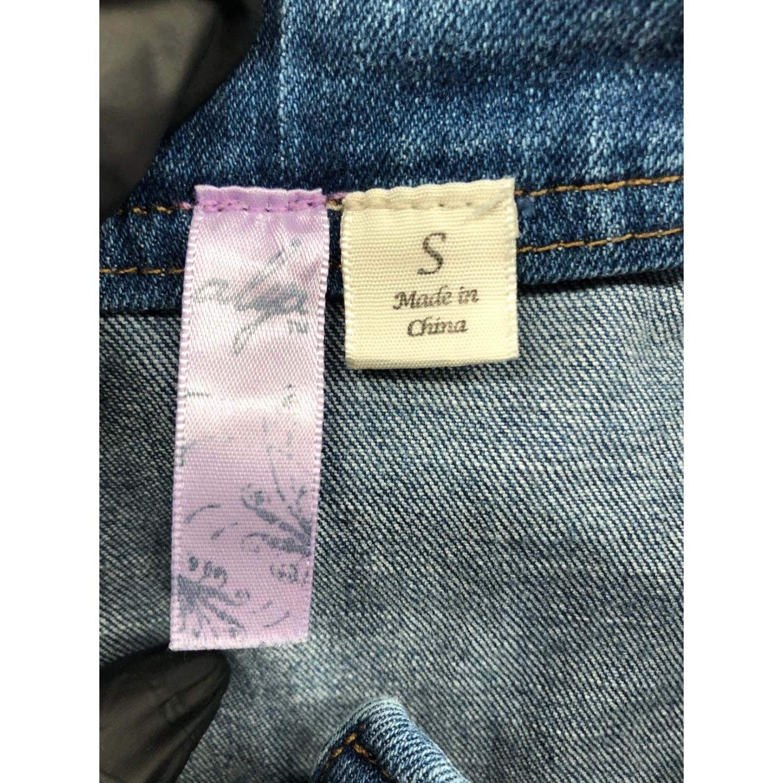 Vintage Alya A-Line Skirt Womens Size S Midi Front Button Blue Denim Slit Logo Solid Midi Length Casual Party/Cocktail City Womens Size 28" / US 6 / IT 42 - 8 Thumbnail