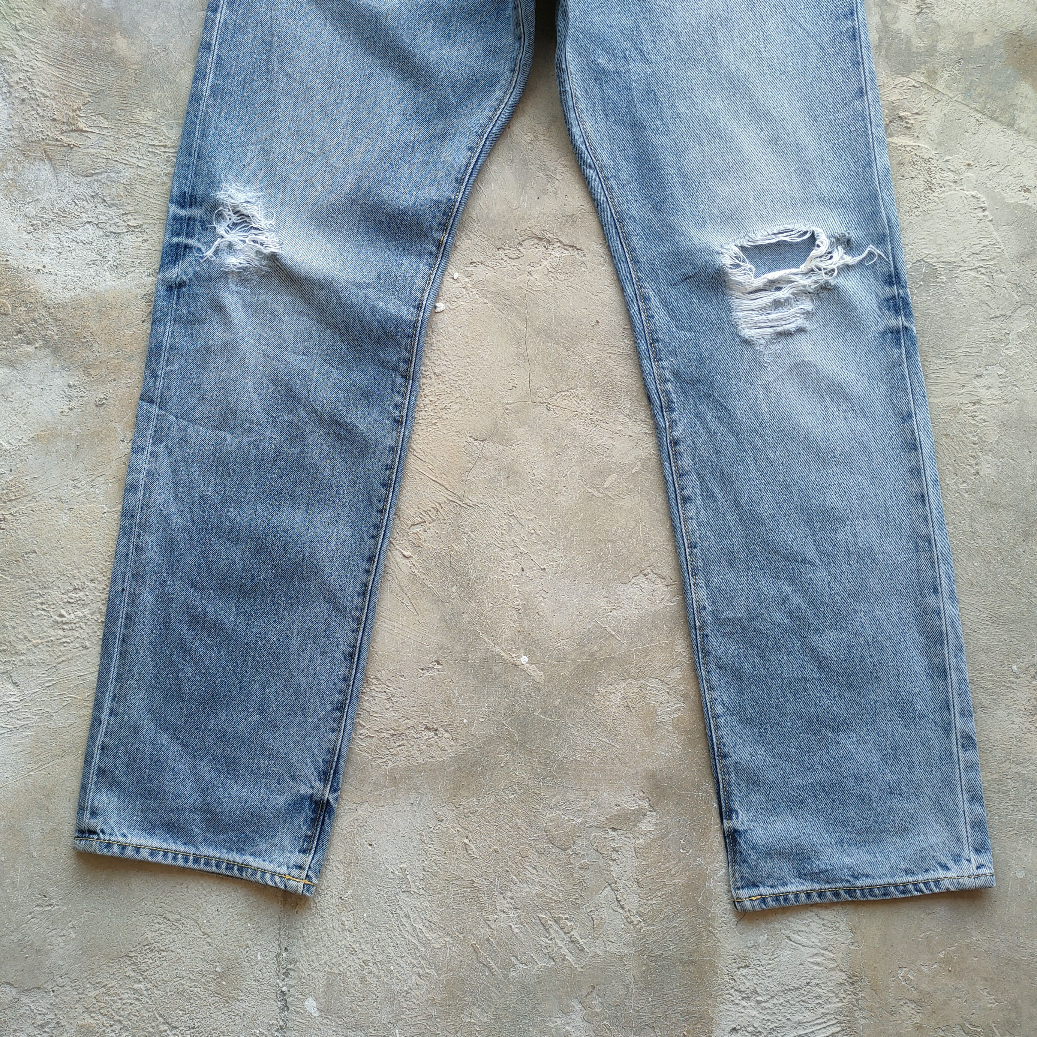 Japanese Brand W33 VINTAGE JAPANESE GU DISTRESSED FADED JEANS DENIM PANTS Size US 33 - 4 Thumbnail
