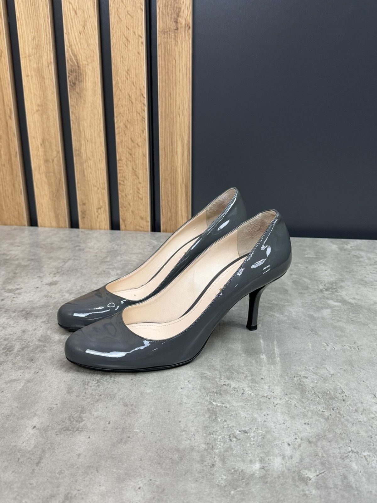 Prada Prada Gray Patent Leather Pumps Heels Size 37 1/2 Size US 7.5 / IT 37.5 - 1 Thumbnail